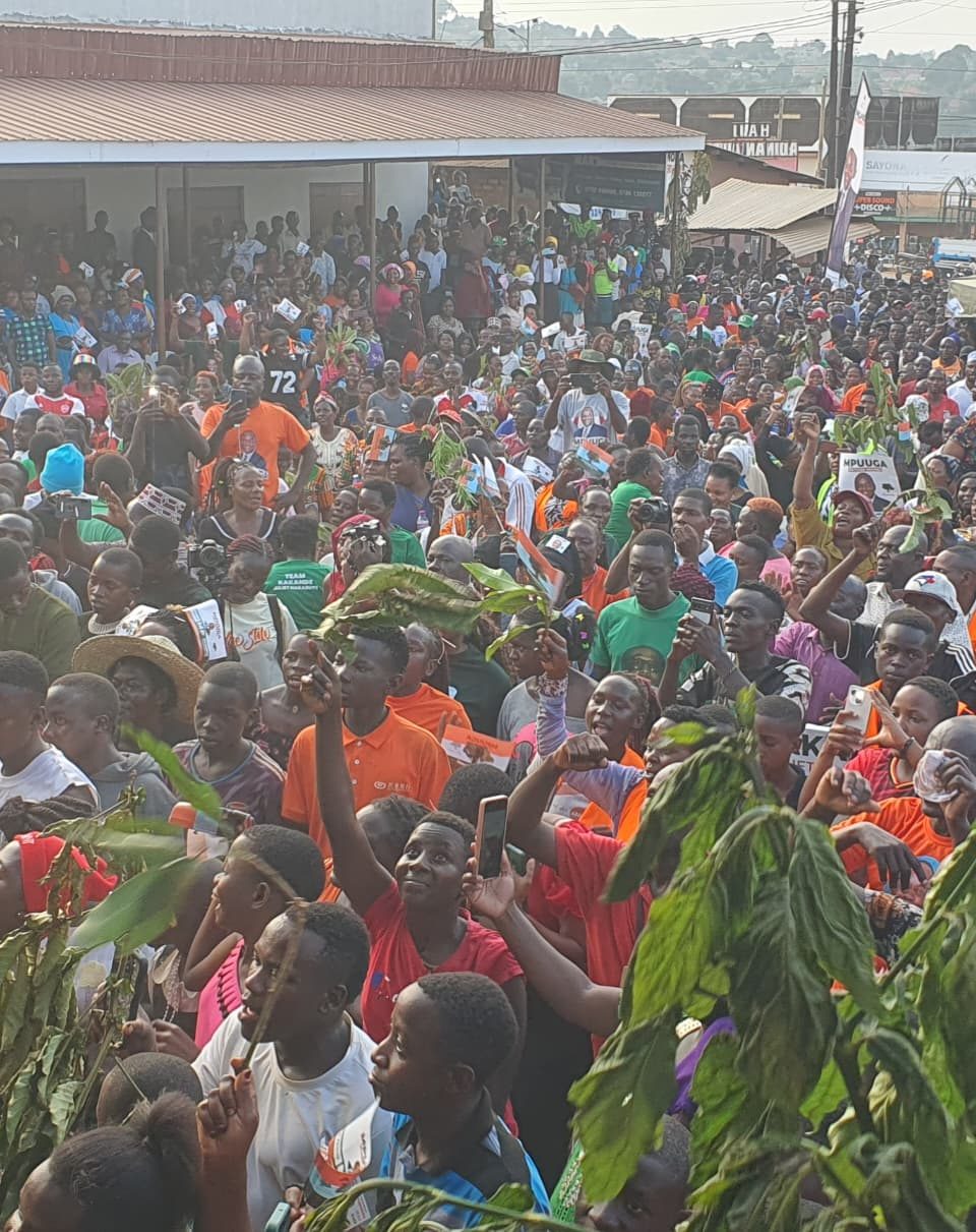 DF President Overflowing Campaign Rally Paralyzes Nyendo-Mukungwe